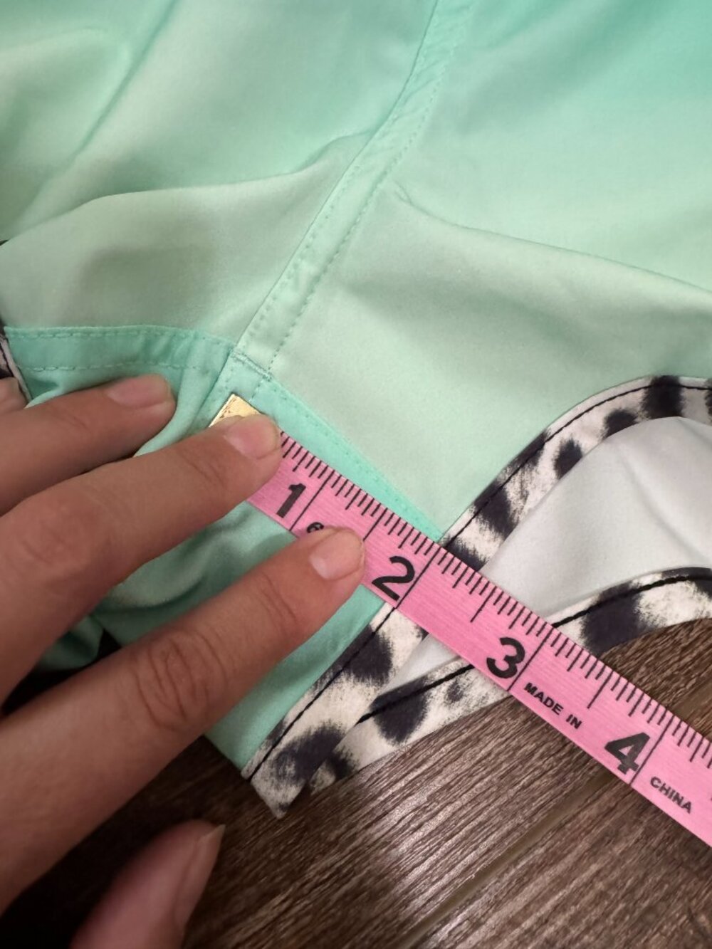 Hurley Phantom Mint Green Leopard Trim Board Shorts Swim Size M - Picture 8 of 8